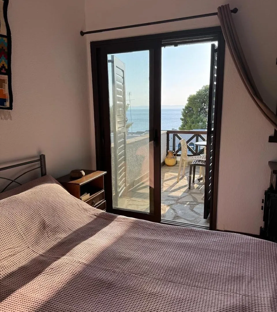 Elia Sea View Apartments 2