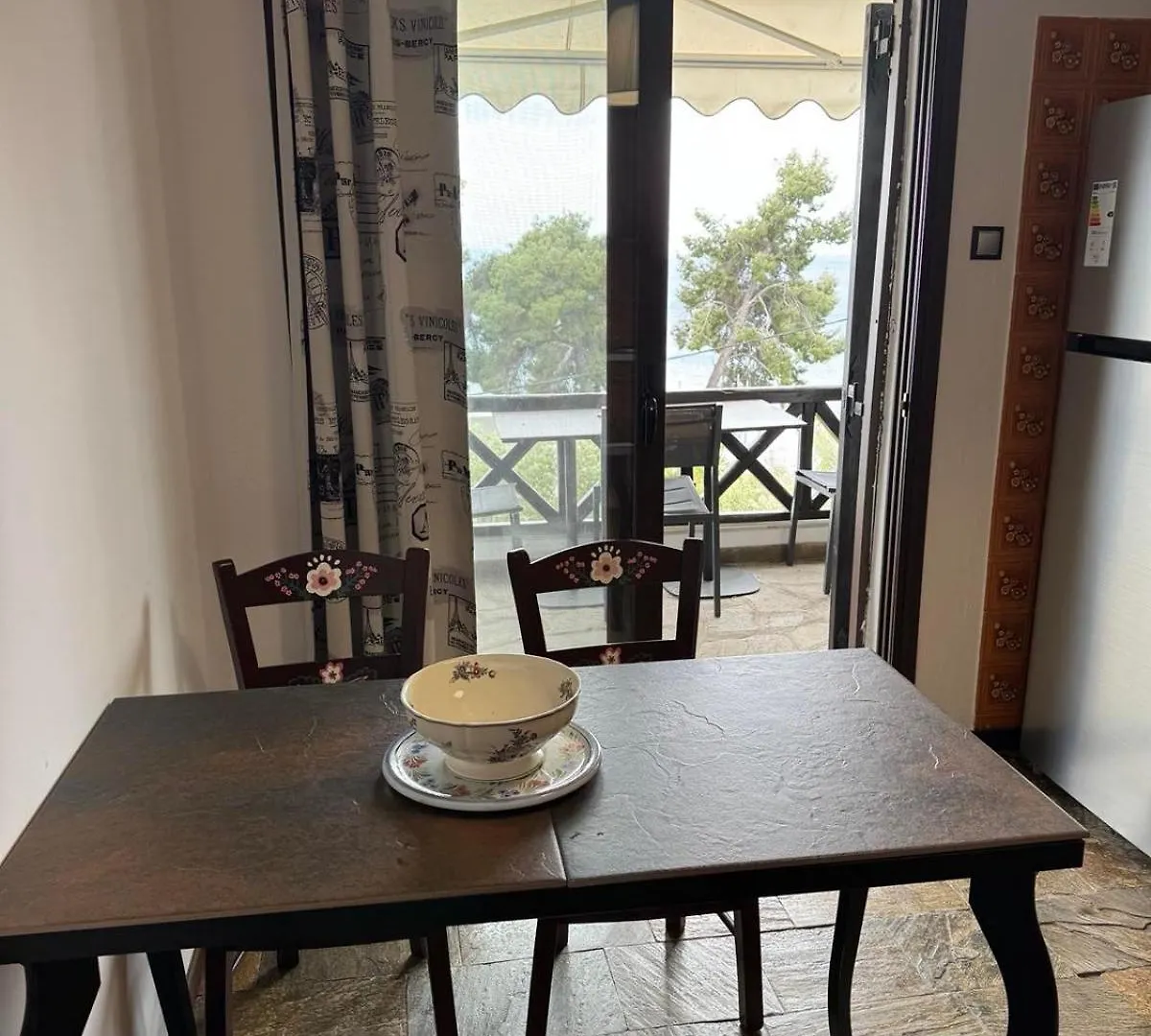 Elia Sea View Apartments 2